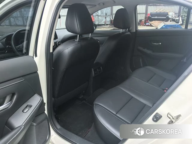 Nissan Sylphy 2021 Белый из Китая