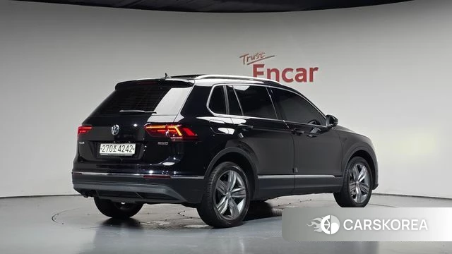 Volkswagen Tiguan second Generation 2018 Черный из Кореи