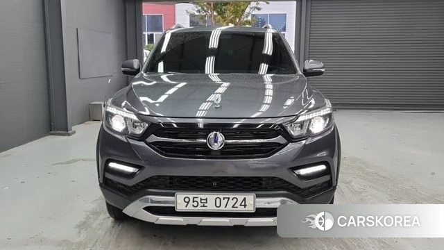 Ssangyong Rexton Sports 2020 Серый из Кореи
