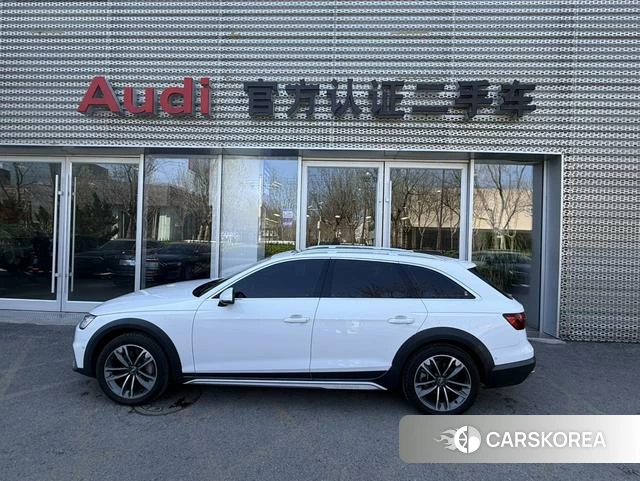 Audi A4L 2021 Белый из Китая