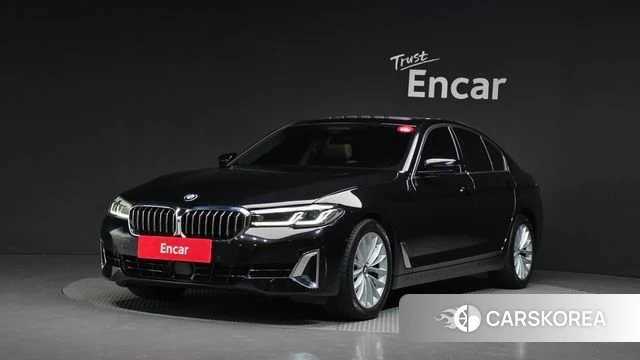 BMW 5 Series (G30) 2023 Черный из Кореи