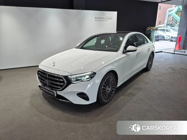 Mercedes-Benz E-Class W214 2026 Белый из Кореи