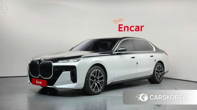 BMW 7 Series (G70) 2026 Белый из Кореи