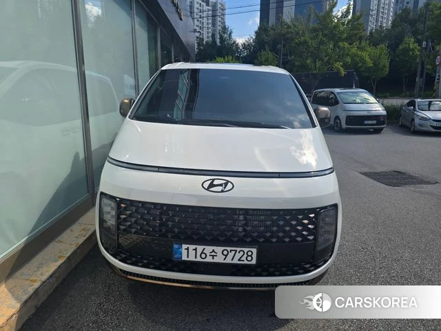 Hyundai Staria 2025 Белый из Кореи