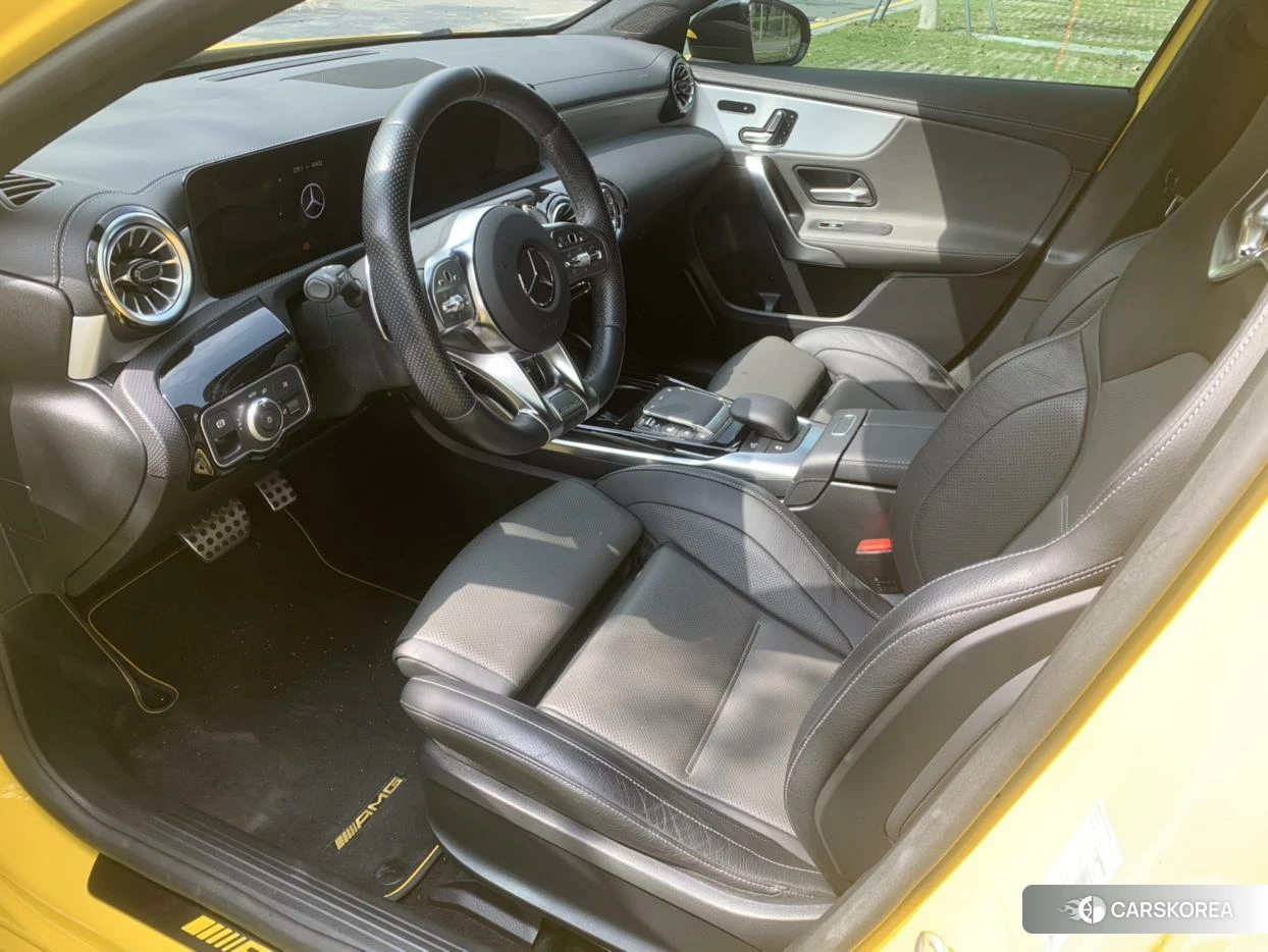 Mercedes-Benz AMG A-Class 2022 Желтый из Китая