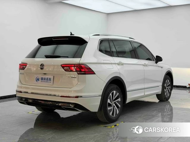 Volkswagen Tiguan L 2021 Белый из Китая