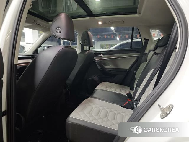 Volkswagen Tayron 2023 Белый из Китая
