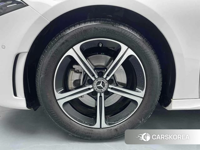 Mercedes-Benz A-Class 2023 Белый из Китая