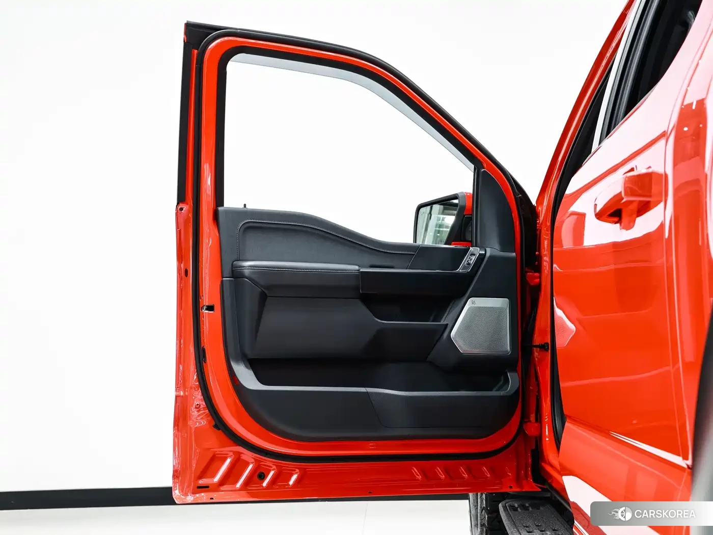 Ford F-150 2025 Red/purple из Китая