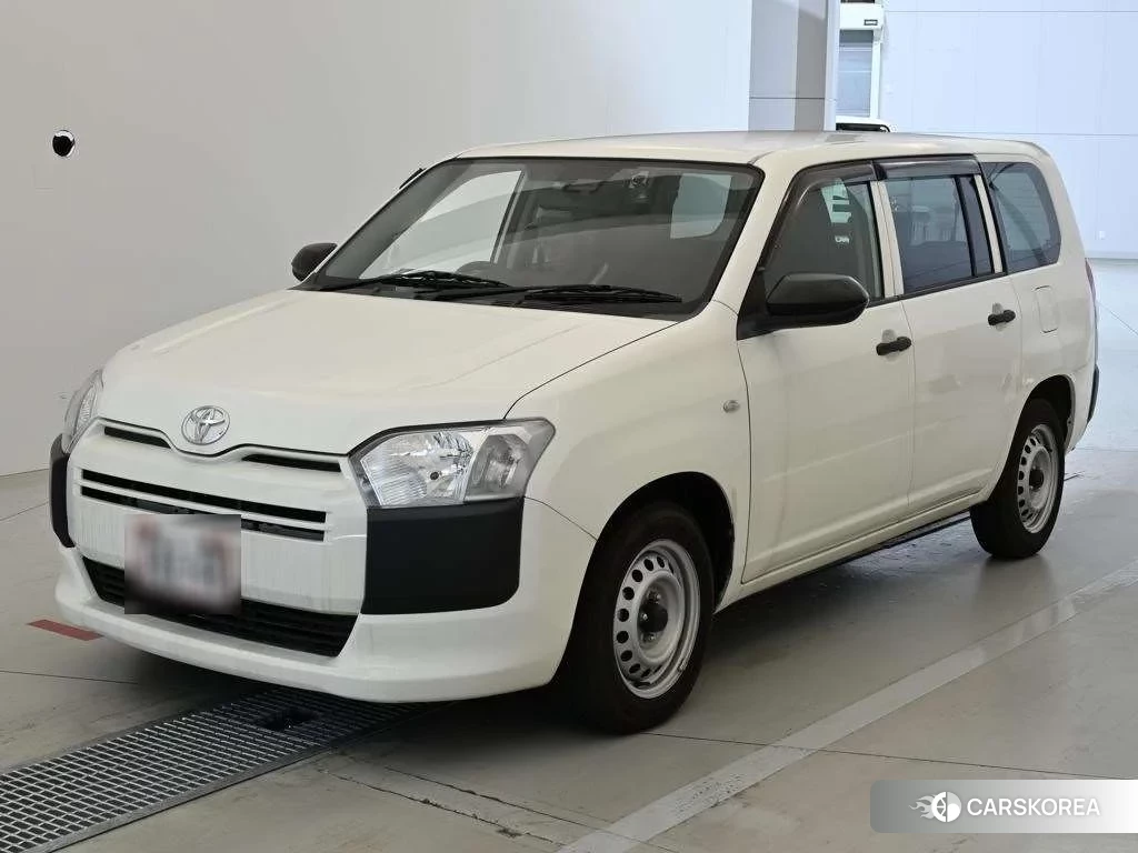 Toyota Probox 2022 из Японии
