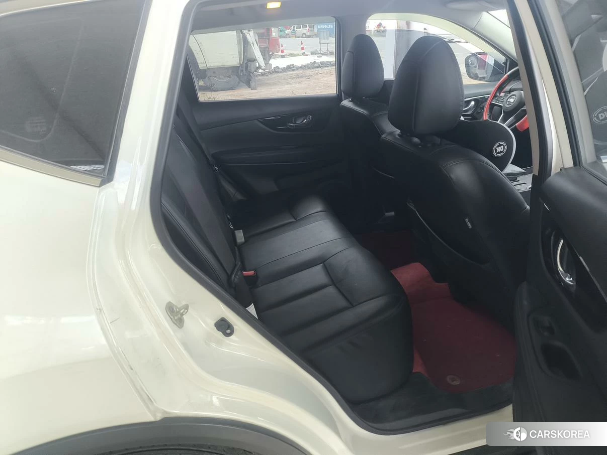 Nissan X-Trail 2023 Белый из Китая
