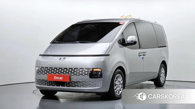 Hyundai Staria 2021 Серебряный из Кореи