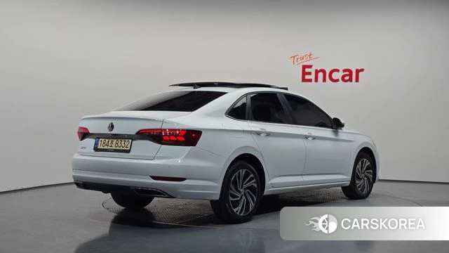 Volkswagen 7th Generation of Jetta 2021 Белый из Кореи