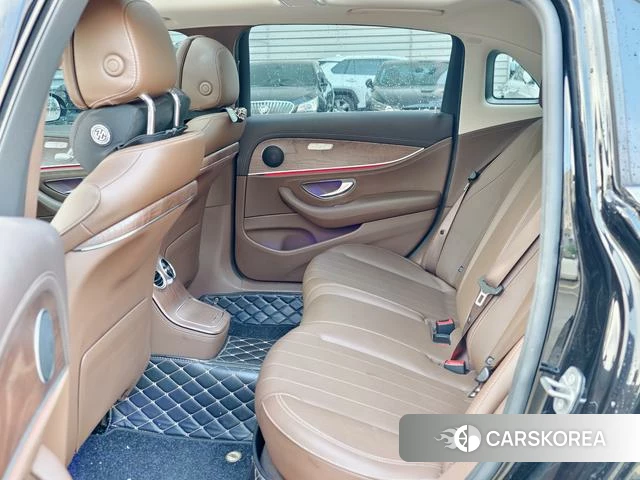 Mercedes-Benz E-Class 2022 Черный из Китая