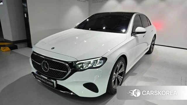 Mercedes-Benz E-Class W214 2025 Белый из Кореи