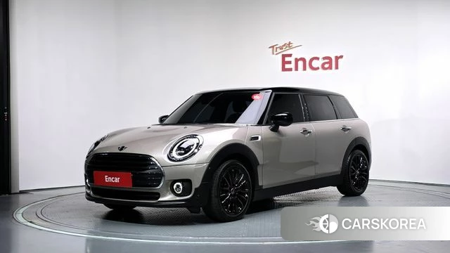 Mini Cooper Clubman 2023 Песочный из Кореи