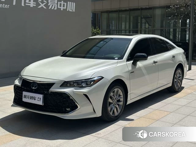 Toyota Avalon 2021 Белый из Китая