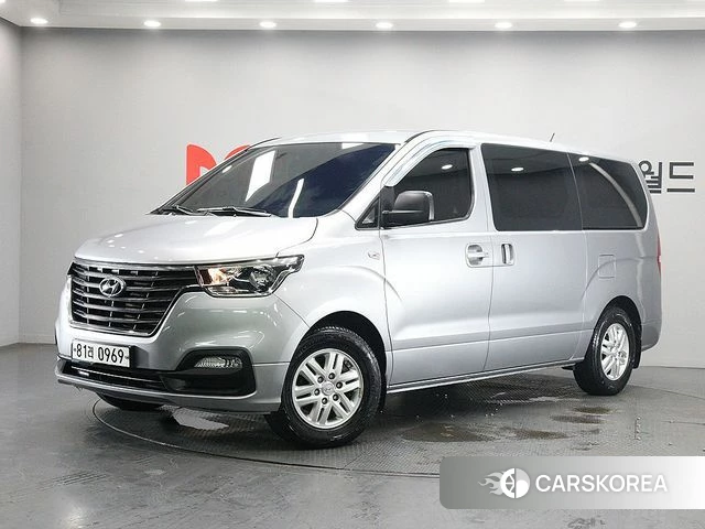Hyundai The New Grand Starex 2019 Серый из Кореи