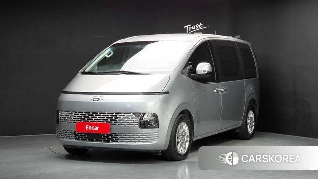 Hyundai Staria 2022 Серебряный из Кореи