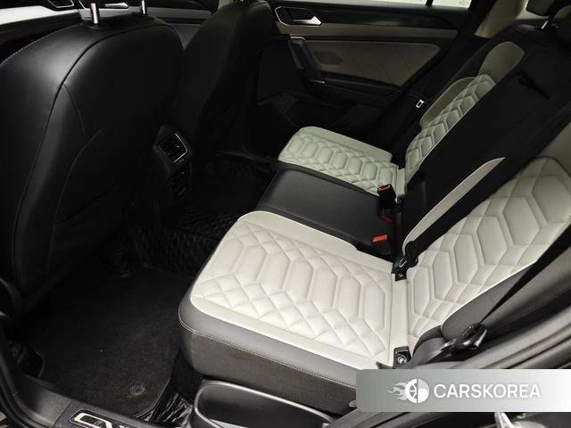 Volkswagen Tayron 2024 Черный из Китая