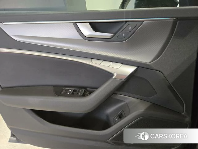 Audi A6 2021 Черный из Китая