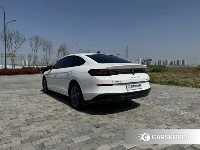 Volkswagen Lamando 2023 Белый из Китая