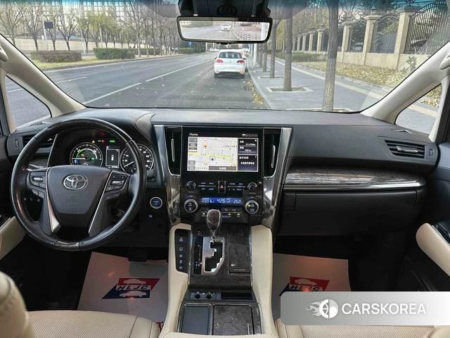 Toyota Vellfire 2021 Белый из Китая