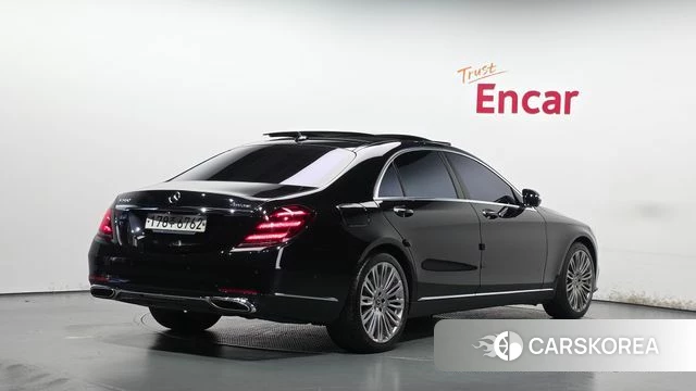 Mercedes-Benz S-Class W222 2019 Черный из Кореи