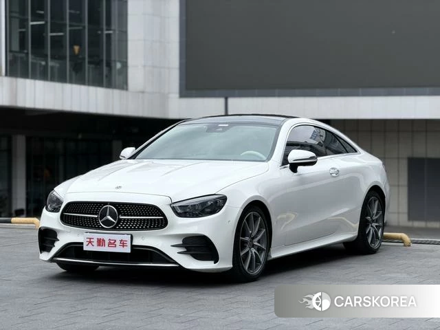 Mercedes-Benz E-Class 2021 Белый из Китая