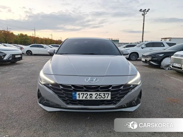 Hyundai Avante (CN7) 2022 Серебристо-серый из Кореи