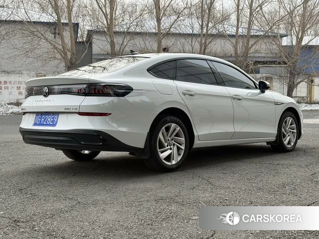 Volkswagen Lamando 2023 Белый из Китая