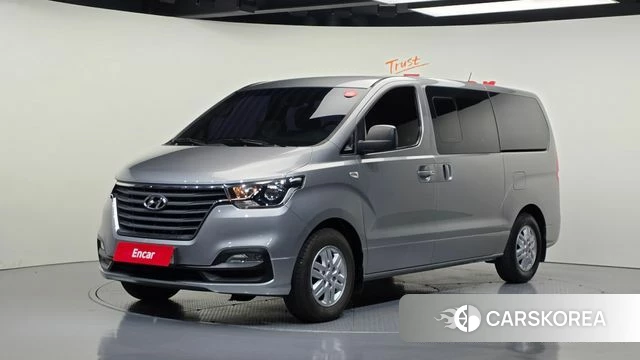 Hyundai The New Grand Starex 2019 Серебристо-серый из Кореи