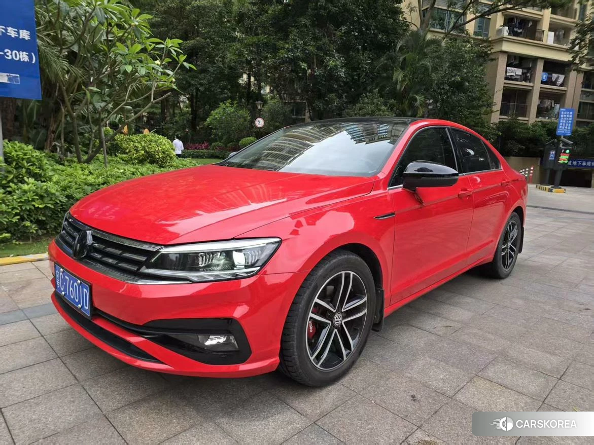 Volkswagen Lamando 2020 Красный из Китая
