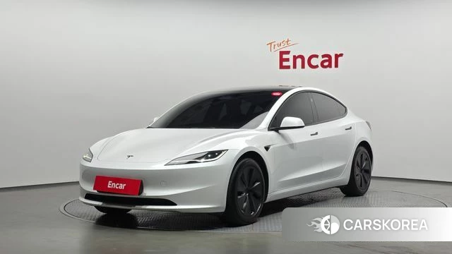 Tesla Model 3 2025 Белый из Кореи
