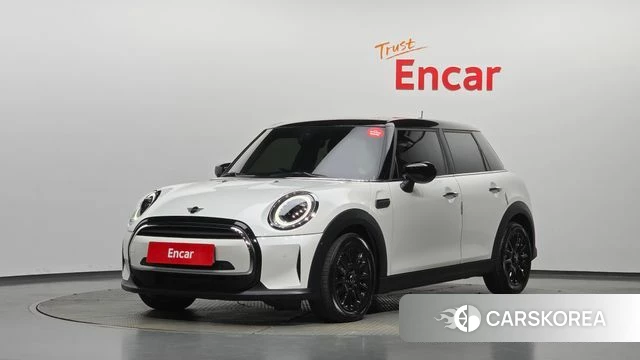 Mini Cooper 2023 Белый из Кореи