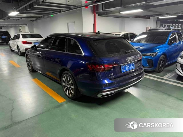Audi A4L 2021 Синий из Китая