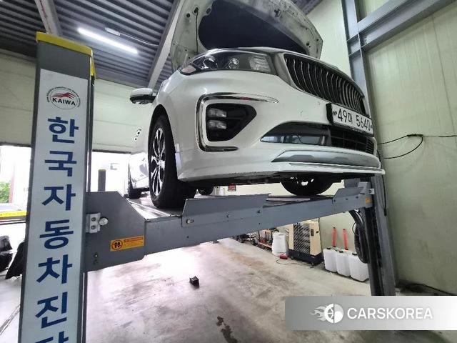 Kia The New Carnival 2018 Белый из Кореи