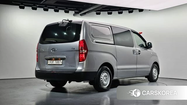 Hyundai The New Grand Starex 2018 Серебряный из Кореи