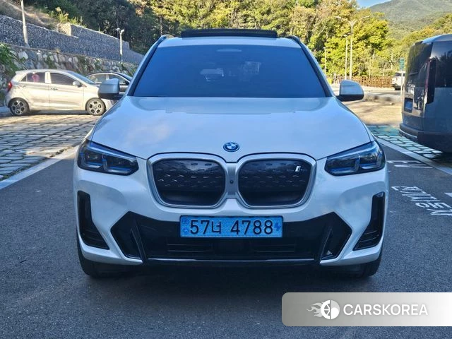 BMW iX3 2023 Белый из Кореи