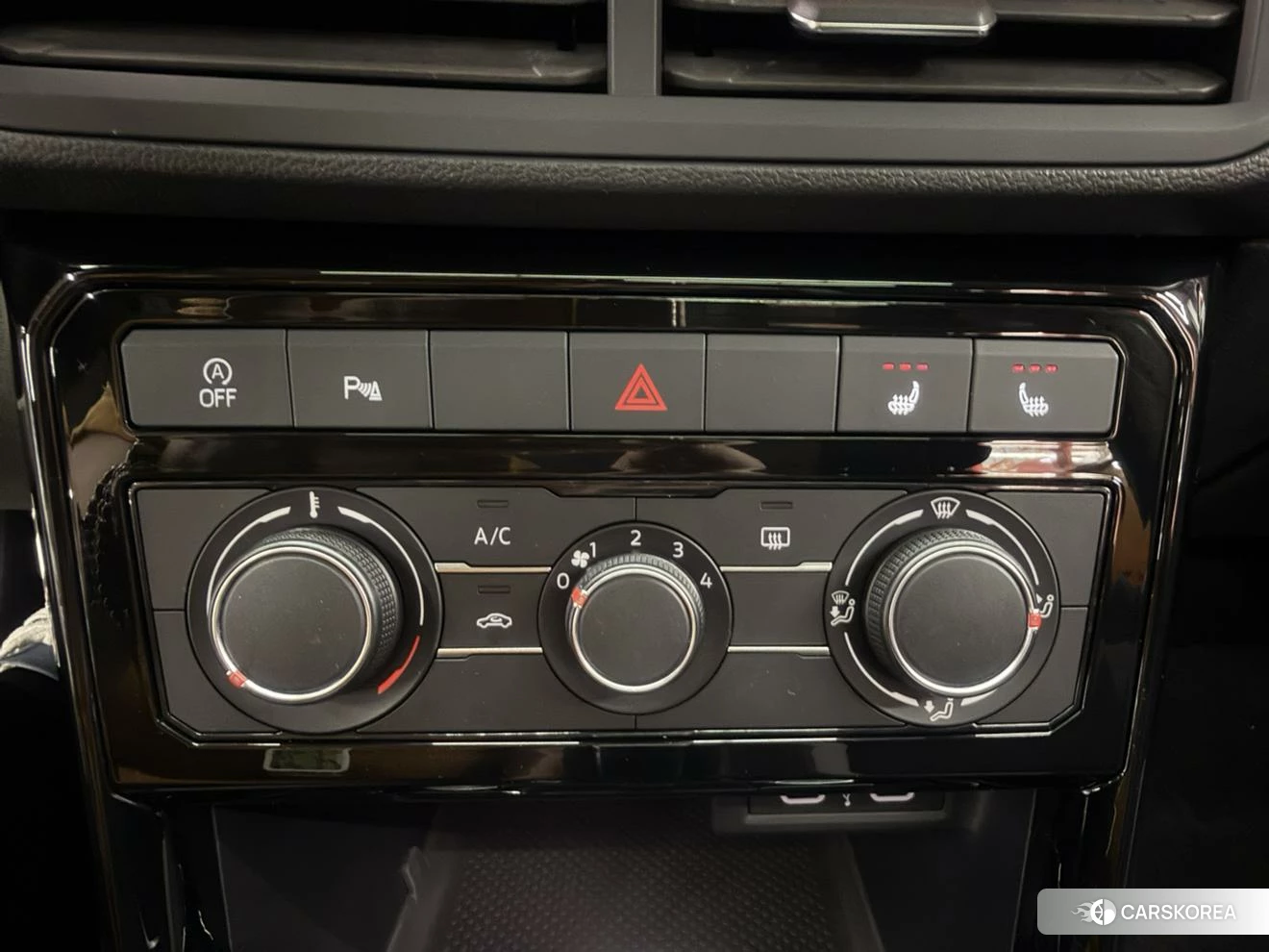 Volkswagen Tacqua 2021 Белый из Китая