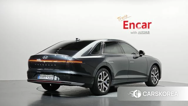 Hyundai Grandeur Hybrid (GN7) 2023 Серый из Кореи