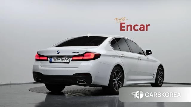 BMW 5 Series (G30) 2021 Белый из Кореи