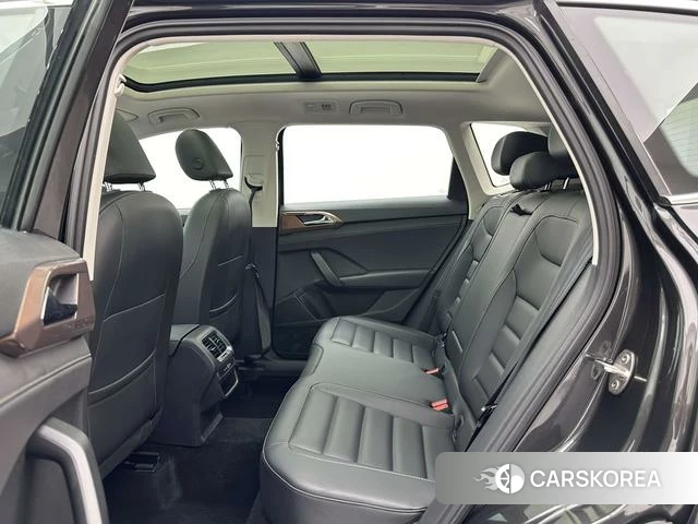 Volkswagen Tharu 2023 Черный из Китая