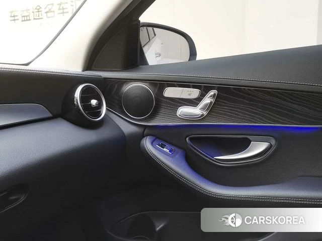 Mercedes-Benz C-class 2021 Белый из Китая