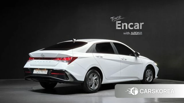 Hyundai The New Avante (CN7) 2023 Белый из Кореи