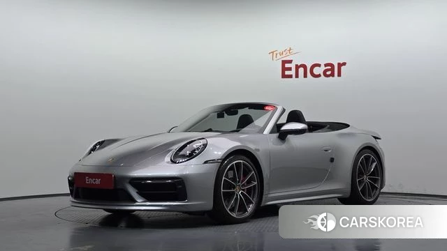 Porsche 911(992) 2021 Серебристо-серый из Кореи
