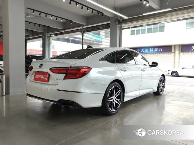 Honda Inspire 2023 Белый из Китая
