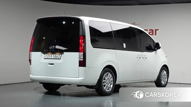 Hyundai Staria 2022 Белый из Кореи