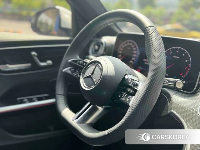 Mercedes-Benz C-class 2024 Белый из Китая