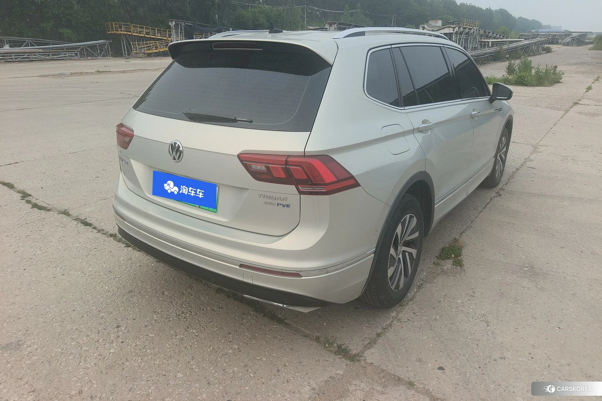Volkswagen Tiguan L 2020 Темно-серый из Китая